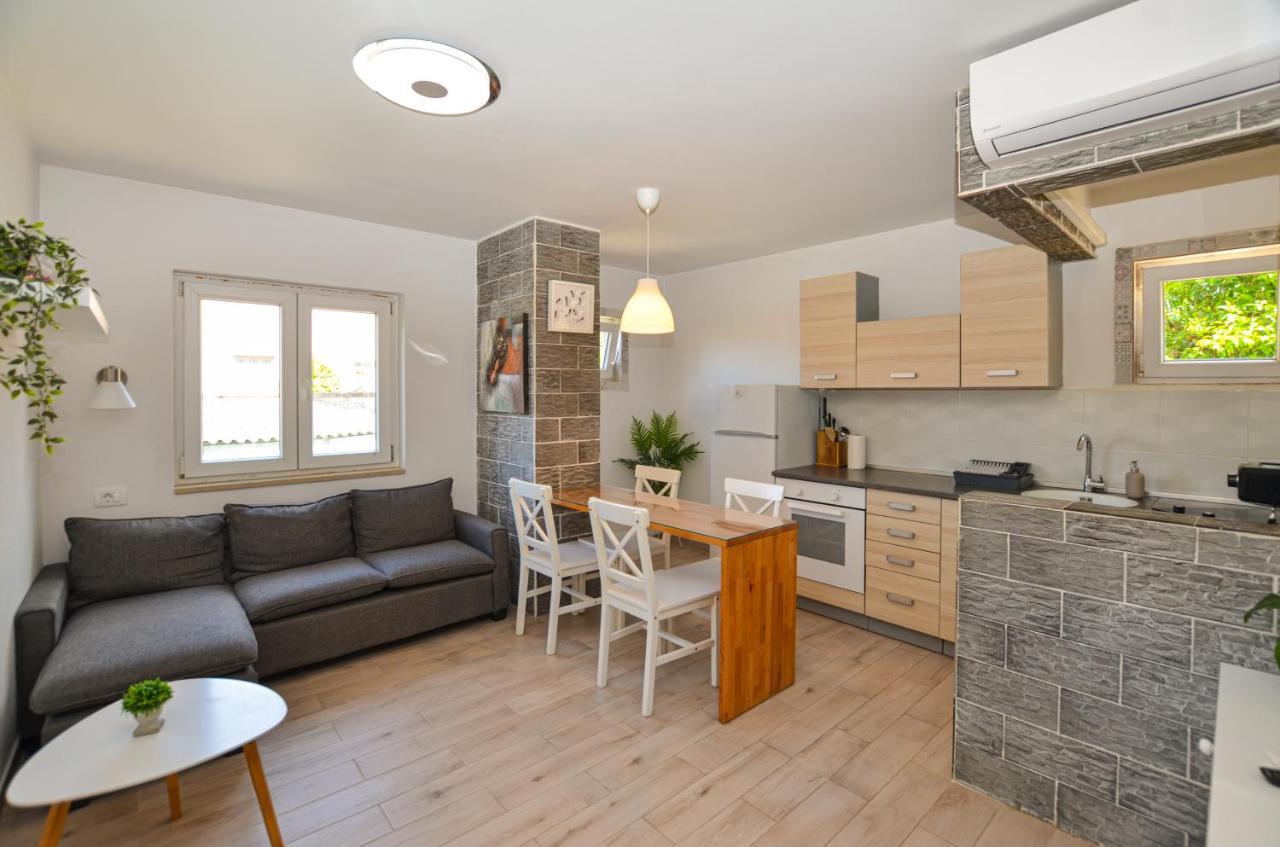 Apartments Iris Rovinj Extérieur photo