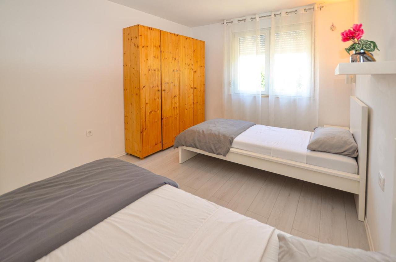 Apartments Iris Rovinj Extérieur photo